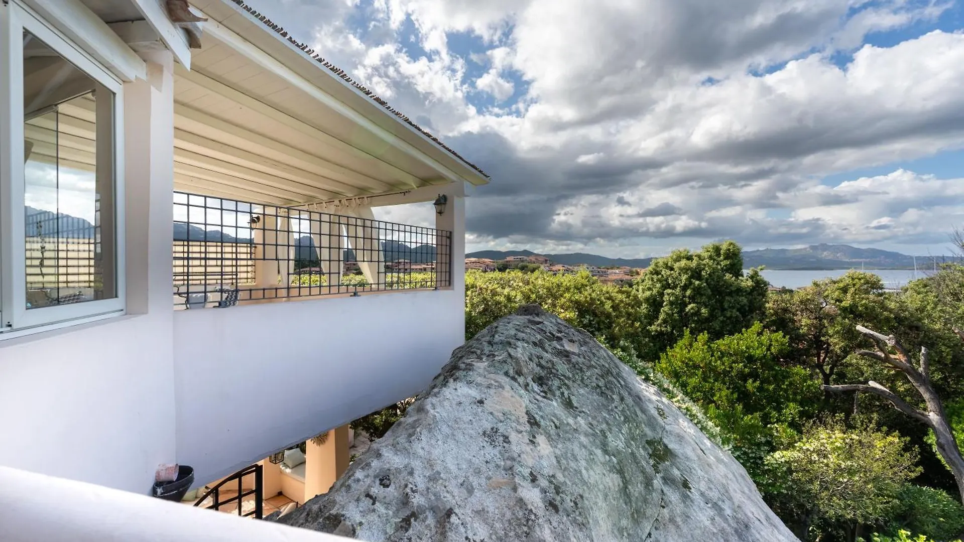 Villa Le Rocce Porto Rotondo 0*,